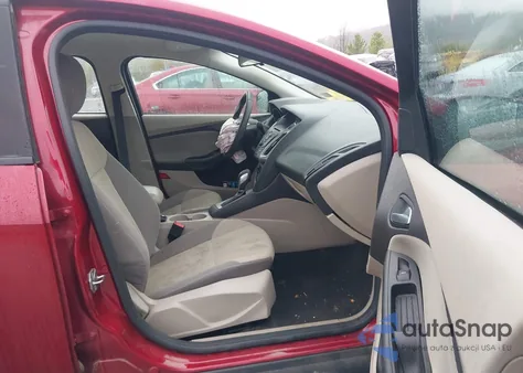 2014 Ford Focus Se z USA, uszkodzony, nr VIN 1FADP3F25EL402440